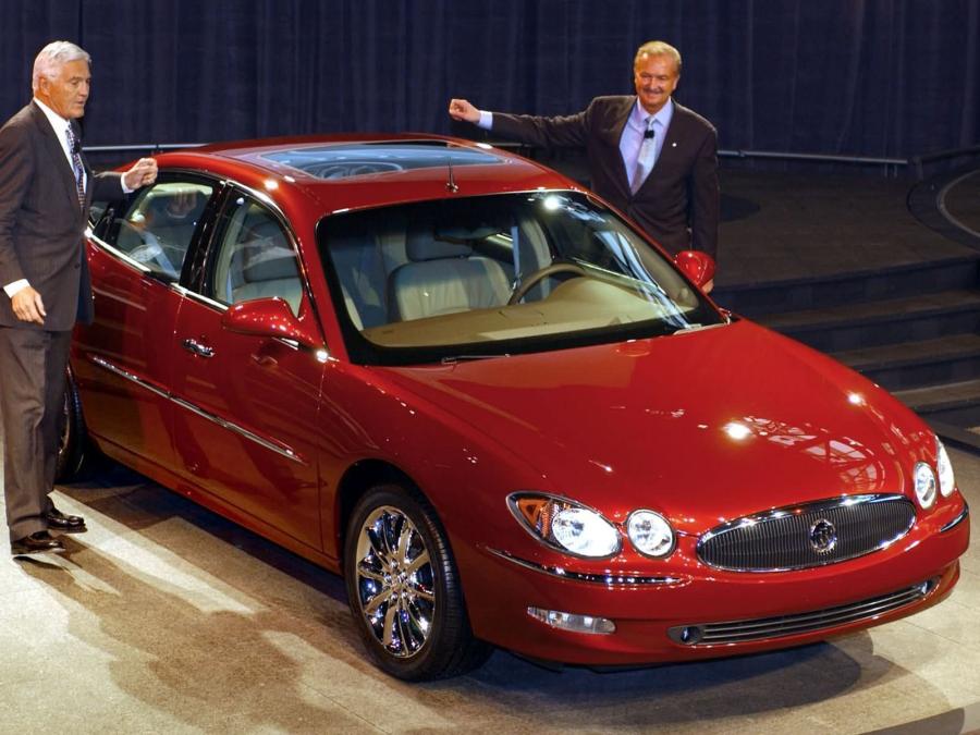  Buick LaCrosse CXS 2005 года  (фото 9 из 45)